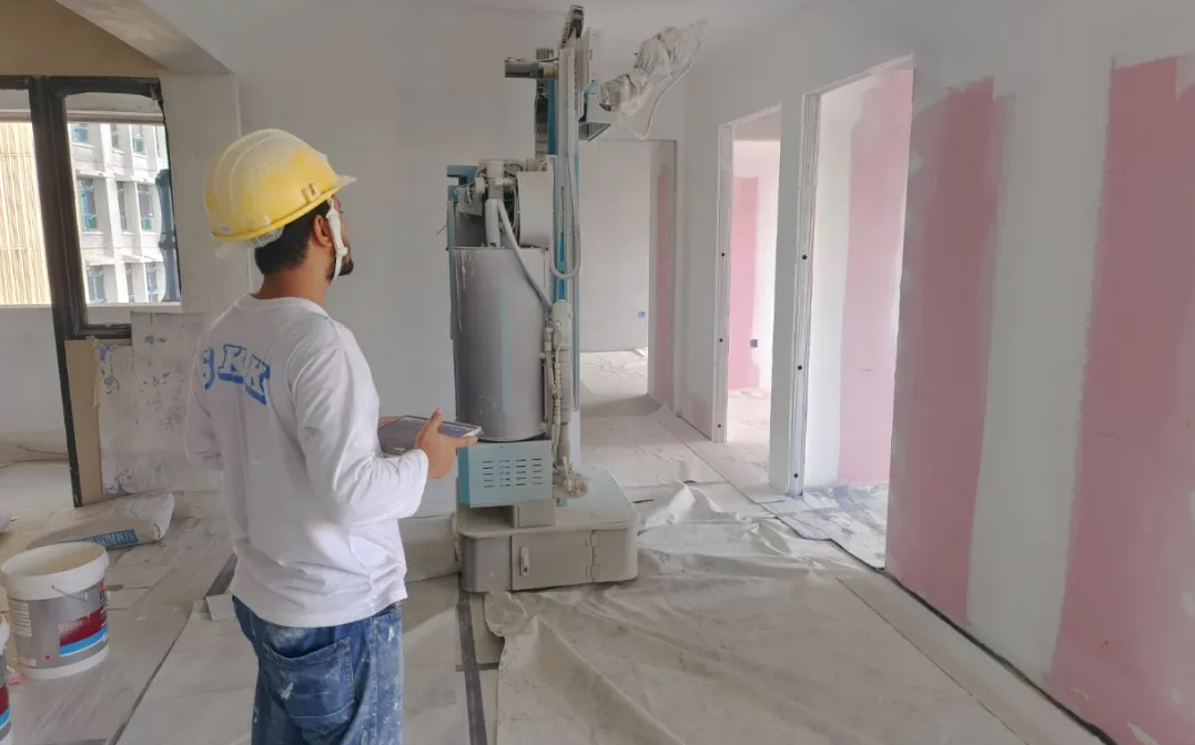 Integrating humans and robots for better construction